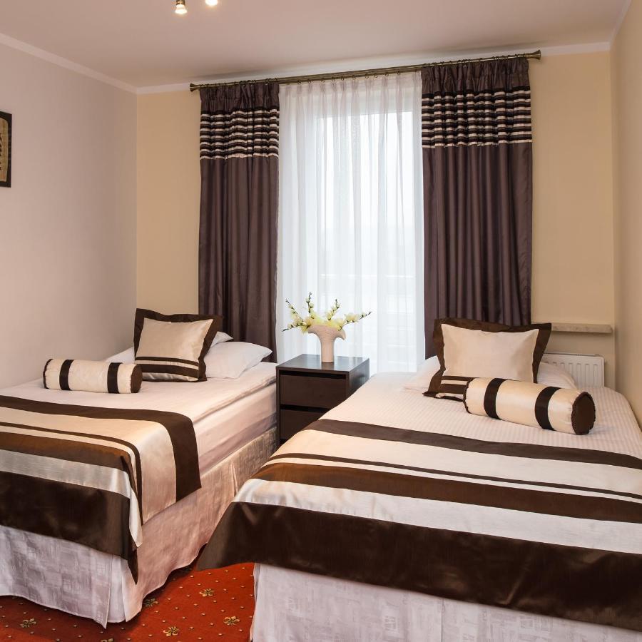 Motel Lesta Lachowka Duza Buitenkant foto